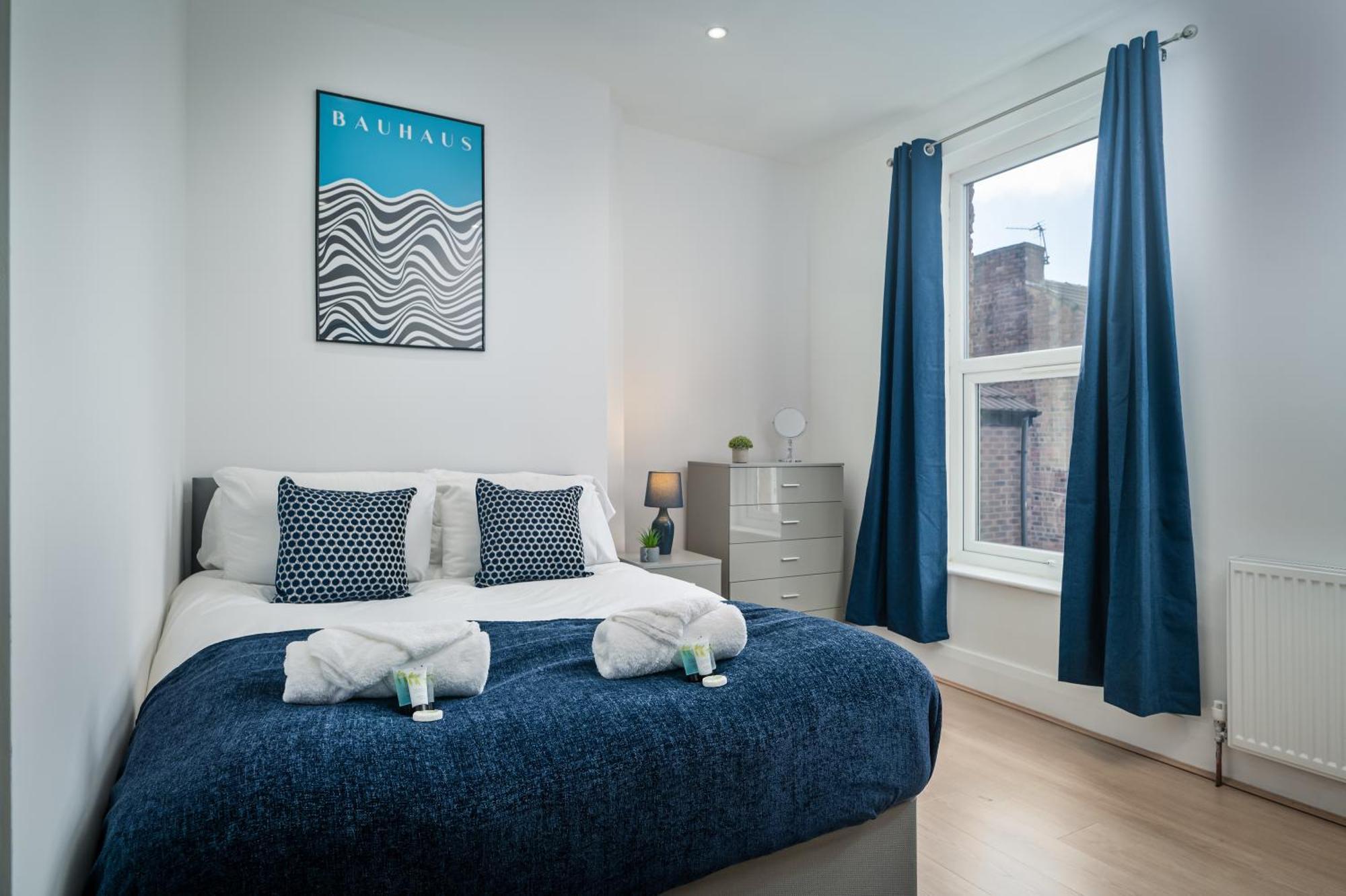 Anfield House - Retreat 7 Bedroom Apartment